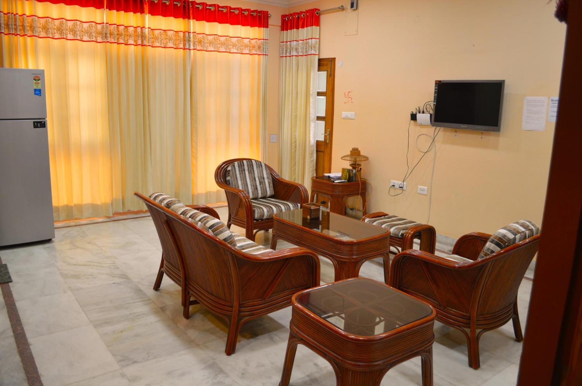 Fully Furnished Ish, Atithya Homestay With Various Amenities And Free Services In Lucknow, India Ngoại thất bức ảnh