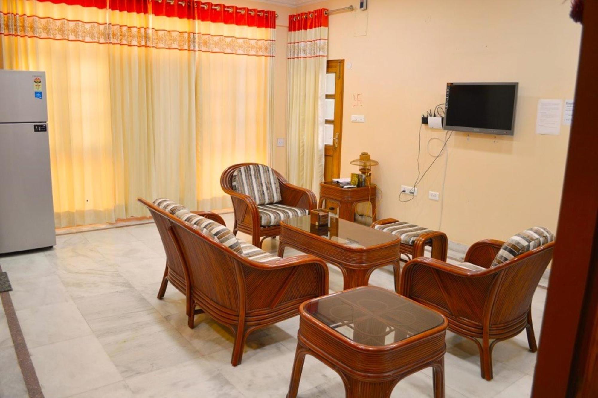 Fully Furnished Ish, Atithya Homestay With Various Amenities And Free Services In Lucknow, India Ngoại thất bức ảnh